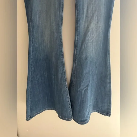 Judy Blue Jeans Women’s SZ 11/30 Pull On High Waist Flare Medium Wash Stretch - Picture 4 of 12